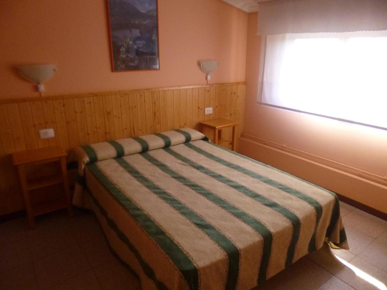 Hostal Alce Нигран Экстерьер фото